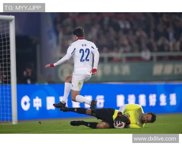 足球界球星隐藏技能揭秘 哪些足球巨星会弹奏乐器展现多才多艺